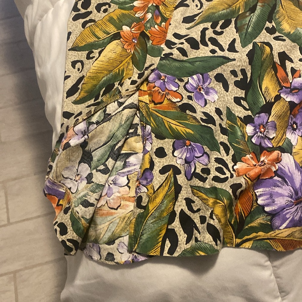 Tommy Bahama sleeveless dress w/side tie & slits in front and back.So flattering - Picture 7 of 10